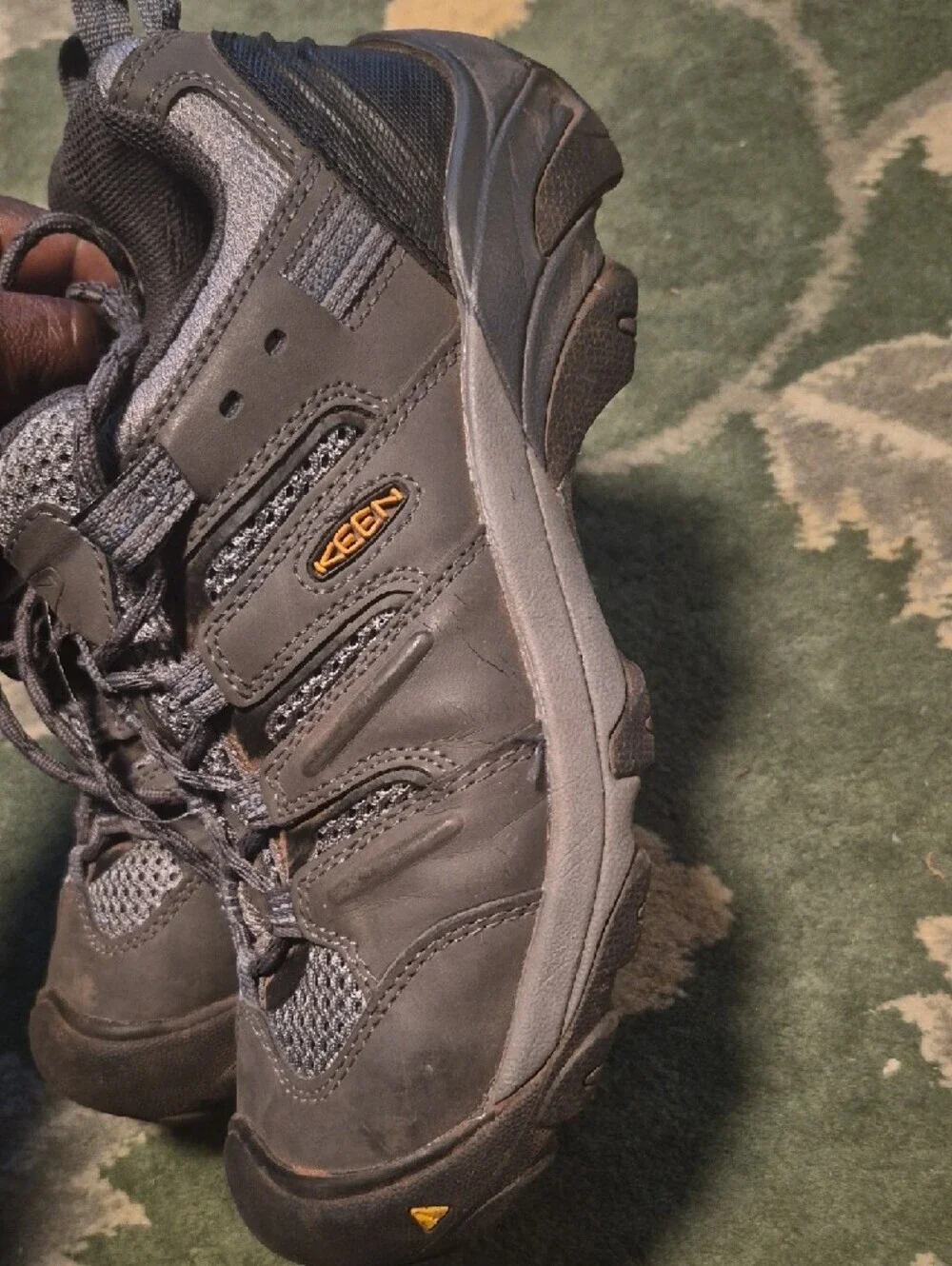 Keen Men's Charcoal Gray Trail Sneakers